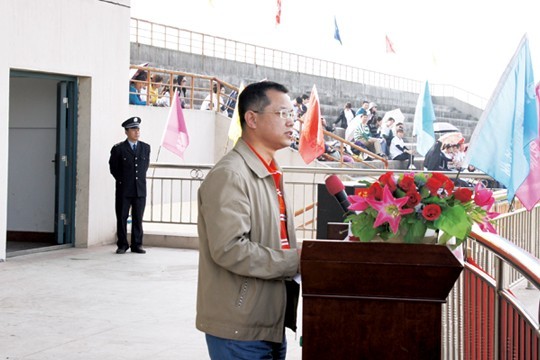 公司春季趣味運(yùn)動(dòng)會(huì)熱鬧開幕